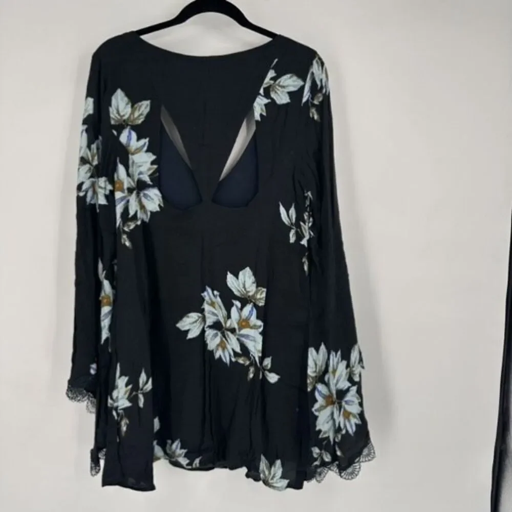 Free People‎ Wanderer Mini Dress Charcoal Floral Bell Sleeve As Seen On TV Small - Picture 12 of 15